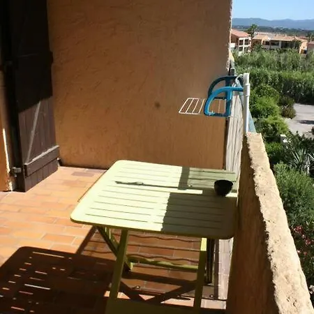 Apartment Presqu'ile De Giens, *